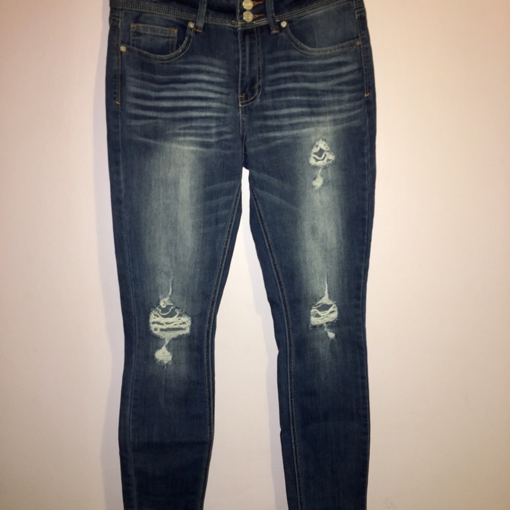 Curvy skinny jeans